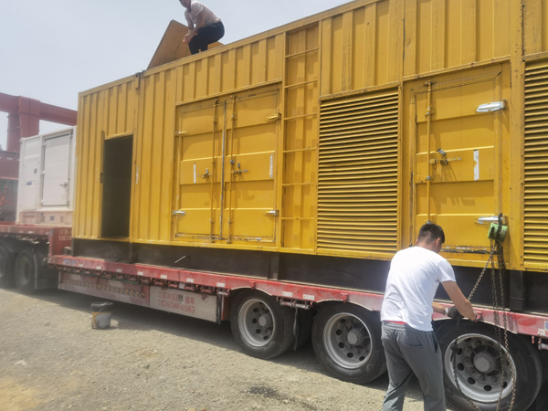 城西除了负载情况和发动机维护，还有哪些因素会影响 200kw 柴油发电机的油耗？
